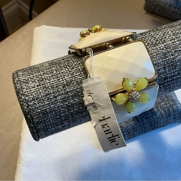 Cream and Yellow Floral Wide Bracelet - Picture 5 of 7